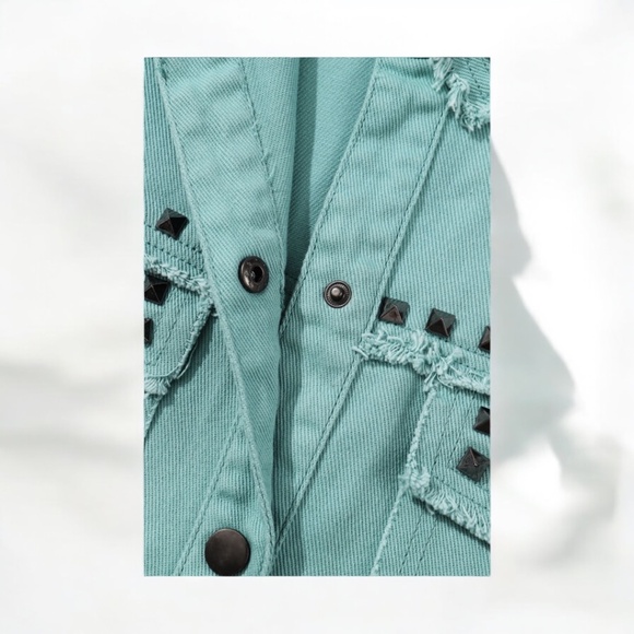 Green Frayed Trim Vintage Rivet Denim Jacket NWT - Picture 8 of 10
